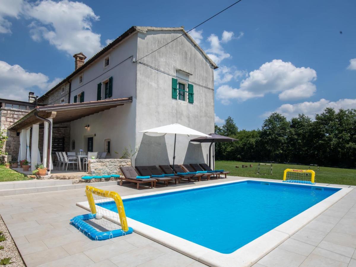 Holiday Home Marija - Roj422 By Interhome Zminj Bagian luar foto