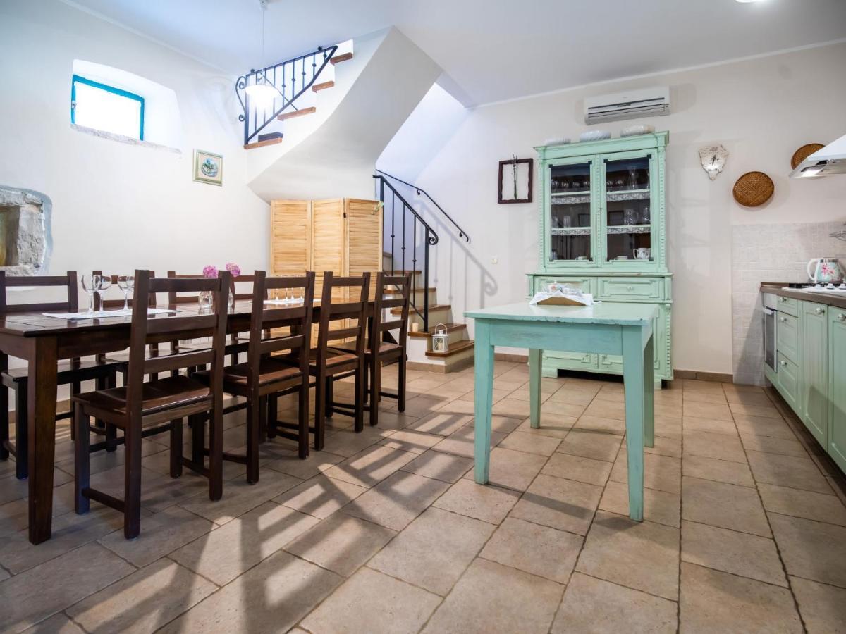 Holiday Home Marija - Roj422 By Interhome Zminj Bagian luar foto
